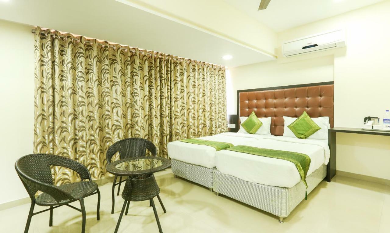 Treebo Trend Aviva Suites Mumbai Kültér fotó