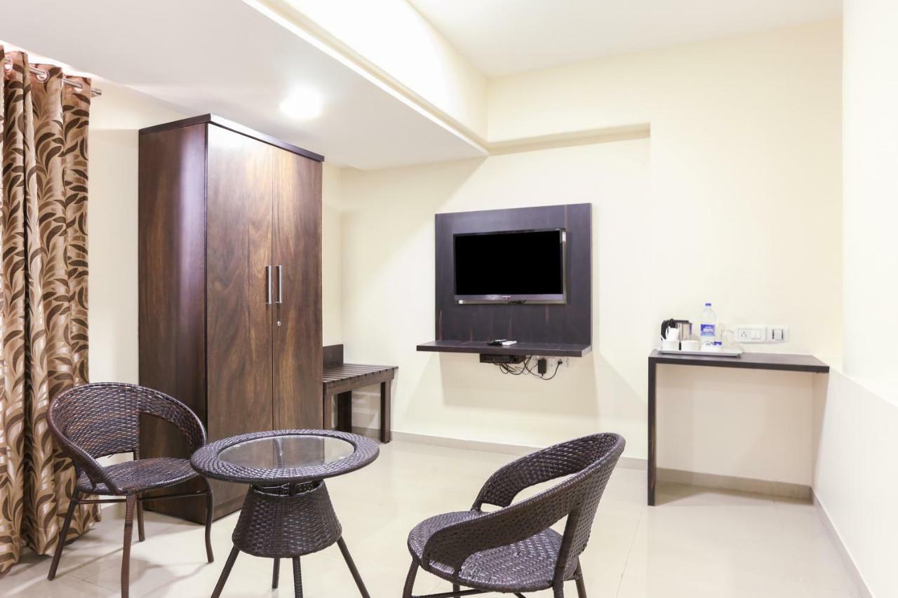 Treebo Trend Aviva Suites Mumbai Kültér fotó