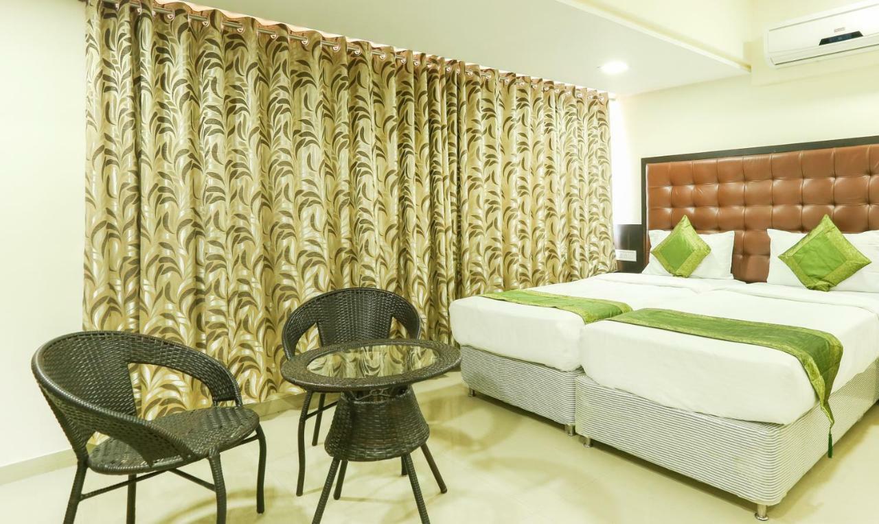 Treebo Trend Aviva Suites Mumbai Kültér fotó